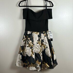 NWT Macy’s Betsy & Adam Gown